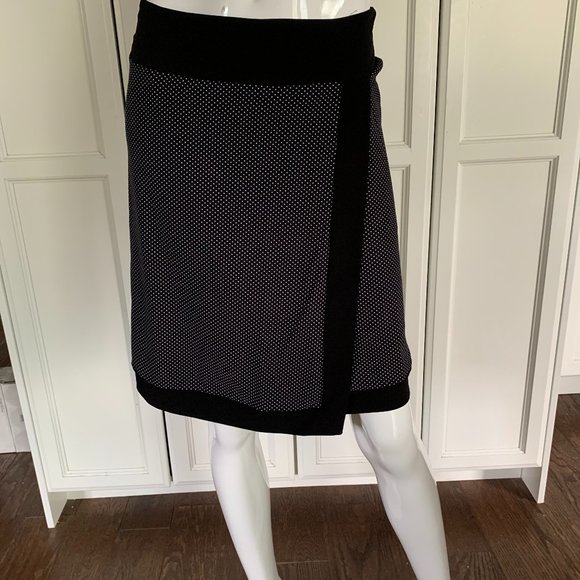 ianella small black and white dot skirt - Picture 2 of 3